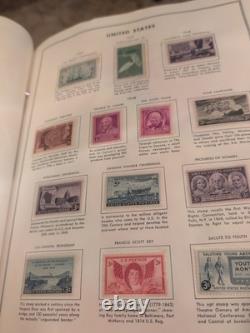 Collection de timbres des États-Unis à partir de 1936 dans un énorme album HE Harris. COLOSSAL