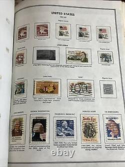 Collection de timbres des États-Unis, grande collection dans l'album Liberty, des centaines de timbres en vrac.