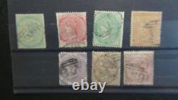 Collection de timbres des colonies britanniques Stampsweis sur des pages d'album Scott + environ 1000 timbres