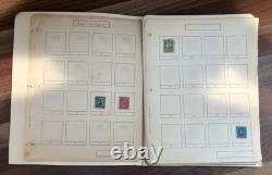 Collection de timbres du Salvador dans des pages d'album vintage des années 1800-1900, numéros classiques