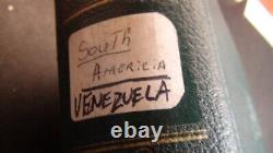 Collection de timbres du Venezuela dans un album spécialisé Scott compte environ 1122 timbres.