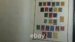 Collection de timbres du Venezuela dans un album spécialisé Scott compte environ 1122 timbres.