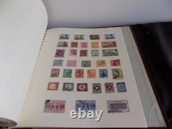 Collection de timbres du monde en 4 albums, du début à la modernité