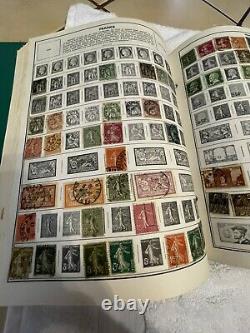 Collection de timbres du monde entier Pièces classiques dans un album Explorer la philatélie mondiale