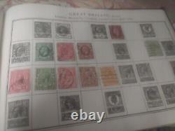 Collection de timbres du monde entier dans deux albums vintage de 1935 et 1928. WOW