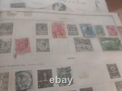 Collection de timbres du monde entier dans deux albums vintage de 1935 et 1928. WOW