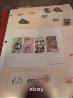 Collection de timbres du monde entier dans un album classique moderne des années 50 rempli de philatélie +