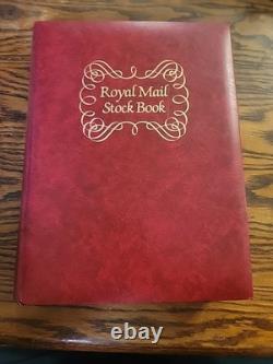 Collection de timbres du monde entier dans un album plein de timbres neufs et utilisés Royal Mail HK