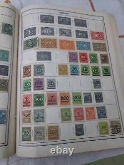 Collection de timbres du monde entier dans un énorme album Harris Ambassador de 1960. Valeur en espèces élevée