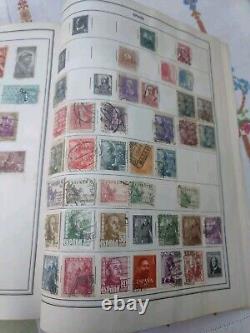 Collection de timbres du monde entier dans un énorme album Harris Ambassador de 1960. Valeur en espèces élevée