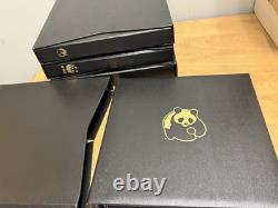 Collection de timbres en monnaie de la WWF (Fonds mondial pour la nature) + enveloppes de premier jour dans 6 albums