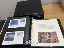 Collection de timbres en monnaie de la WWF (Fonds mondial pour la nature) + enveloppes de premier jour dans 6 albums