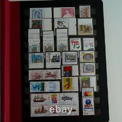 Collection de timbres italiens de 1957 à 1989 - Nouvelle collection dans 2 albums