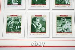 Collection de timbres neufs de plus de 400 pièces de l'ère du bicentenaire américain 1976, stockée dans un album