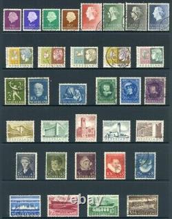 Collection de timbres neufs et oblitérés de 1927 à 2010 dans 3 albums. Valeur catalogue £2,688.00.