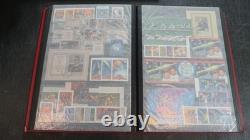 Collection de timbres russes dans un grand album de stock