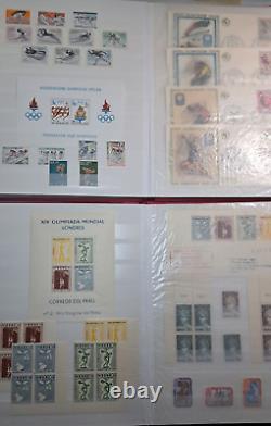 Collection de timbres sportifs thématiques dans 3 albums Lighthouse (belle collection) Voir les photos.