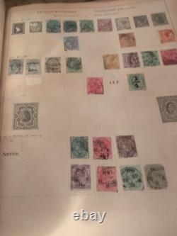 Collection de timbres vintage Plus du monde entier des années 1800 dans un album Schwanberg Briefmarken
