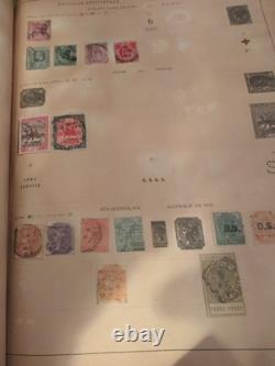 Collection de timbres vintage Plus du monde entier des années 1800 dans un album Schwanberg Briefmarken