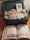Collection De Timbres Vintage D&rsquo;une Succession &agrave; Vie 50k-100k+ Timbres, Bac De 15 Lb + Album Harris Pr