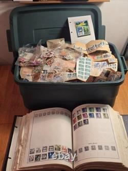 Collection de timbres vintage d’une succession à vie 50k-100k+ timbres, bac de 15 lb + album Harris Pr