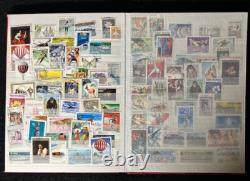 Collection de timbres vintage de plus de 800 timbres