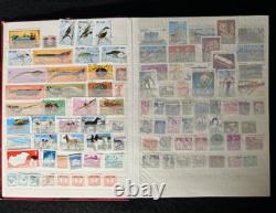 Collection de timbres vintage de plus de 800 timbres