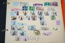 Collection des colonies du Portugal de plus de 850 timbres neufs et oblitérés dans un album sur feuilles de stock