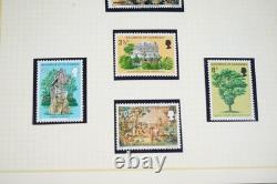 Collection des îles britanniques de plus de 1 000 timbres, principalement neufs sans charnière, conservés dans un album