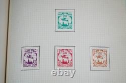 Collection éclectique de timbres aériens et de carrés découpés du monde et des États-Unis, album fait maison