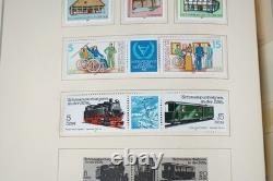 Collection mondiale G 1981-2000 de plus de 2 750 timbres neufs et oblitérés dans un album Scott