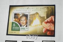 Collection mondiale de la Seconde Guerre mondiale de 165 timbres et 60 feuillets-souvenir stockés dans un album