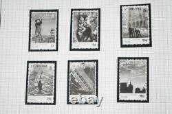 Collection mondiale de la Seconde Guerre mondiale de 165 timbres et 60 feuillets-souvenir stockés dans un album