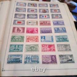 Collection mondiale de timbres dans l'album international Scott 1943 Hitler 1800s historique