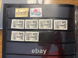 Collection mondiale de timbres de plus de 1 000 timbres dans deux albums, provenant de plus de 50 pays