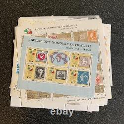 Collection récente d'Italie de 58 feuilles de timbres souvenirs neufs sans charnière