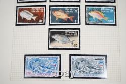 Collection thématique mondiale d'oiseaux de plus de 250 timbres MNH dans un album 1 FDC