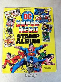 DC Super Hero Stamp Album 1976 Toutes Les Timbres Mais 1, Batman Superman Wonder Woman