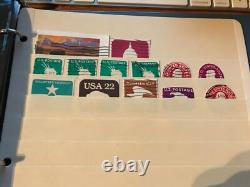 Deux albums de timbres aux pages partiellement remplies
