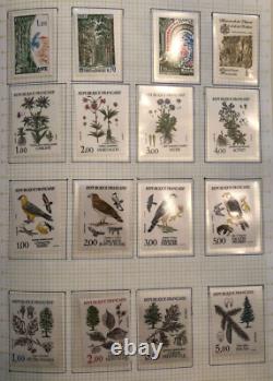 E3012 Meilleure Collection de Timbres de France, 2 Albums CV 2700 $