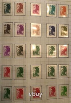 E3012 Meilleure Collection de Timbres de France, 2 Albums CV 2700 $
