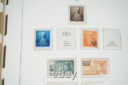 ESPAGNE ANNÉES 1950-1970 COLLECTION DE PRÈS DE 1 500 TIMBRES CONSERVÉS DANS UN ALBUM LIGHTHOUSE