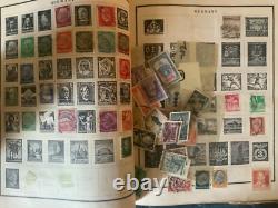 Enorme collection internationale de timbres dans un album Scott moderne