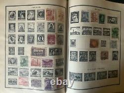 Enorme collection internationale de timbres dans un album Scott moderne