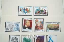 Espagne 1997-2000 Collection de 170 timbres et 25 feuillets souvenirs dans un album Lindner