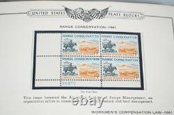États-Unis 1961-1970 collection de 200 blocs de plaques neufs conservés dans un album