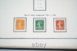 FRANCE 1900-1940 COLLECTION DE PLUS DE 400 TIMBRES NEUFS STOCKÉS DANS UN ALBUM BRIMONT
