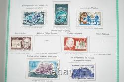 FRANCE 1960s-1990s COLLECTION DE PLUS DE 1200 TIMBRES EN GRANDE MAJORITÉ NEUFS STOCKÉS DANS UN ALBUM