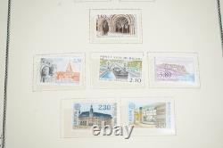 France 1989-2005 Collection de plus de 1 000 timbres neufs et oblitérés conservés dans un album Scott