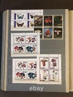 Grand album de collection de timbres anciens (il y a aussi des pages sans timbres)